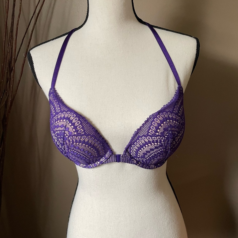Victoria’s Secret Very Sexy push-up bra